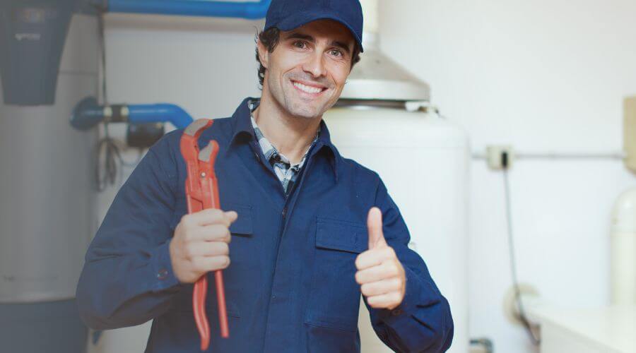 Expert burst pipe repair services in Leonidas, MI